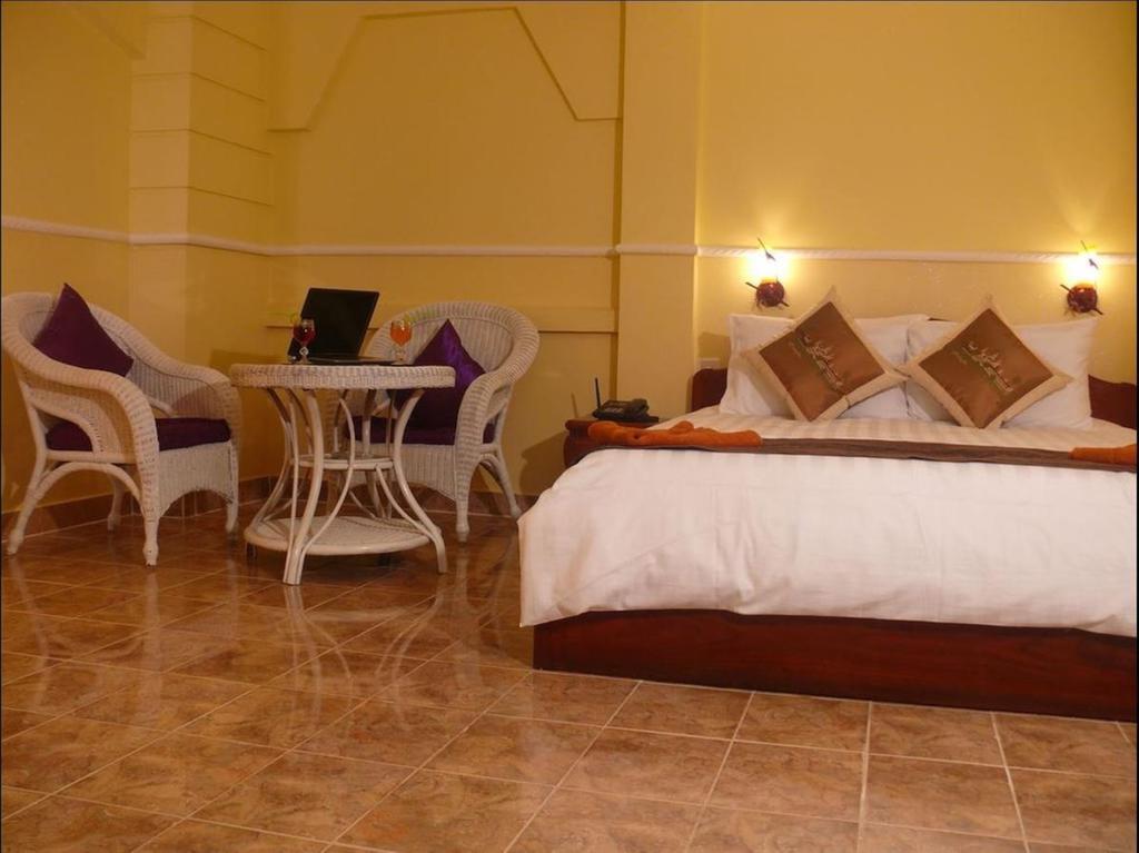 Hotel Paris Angkor Boutique Ciudad de Siem Riep Exterior foto