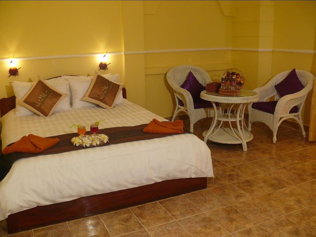 Hotel Paris Angkor Boutique Ciudad de Siem Riep Habitación foto