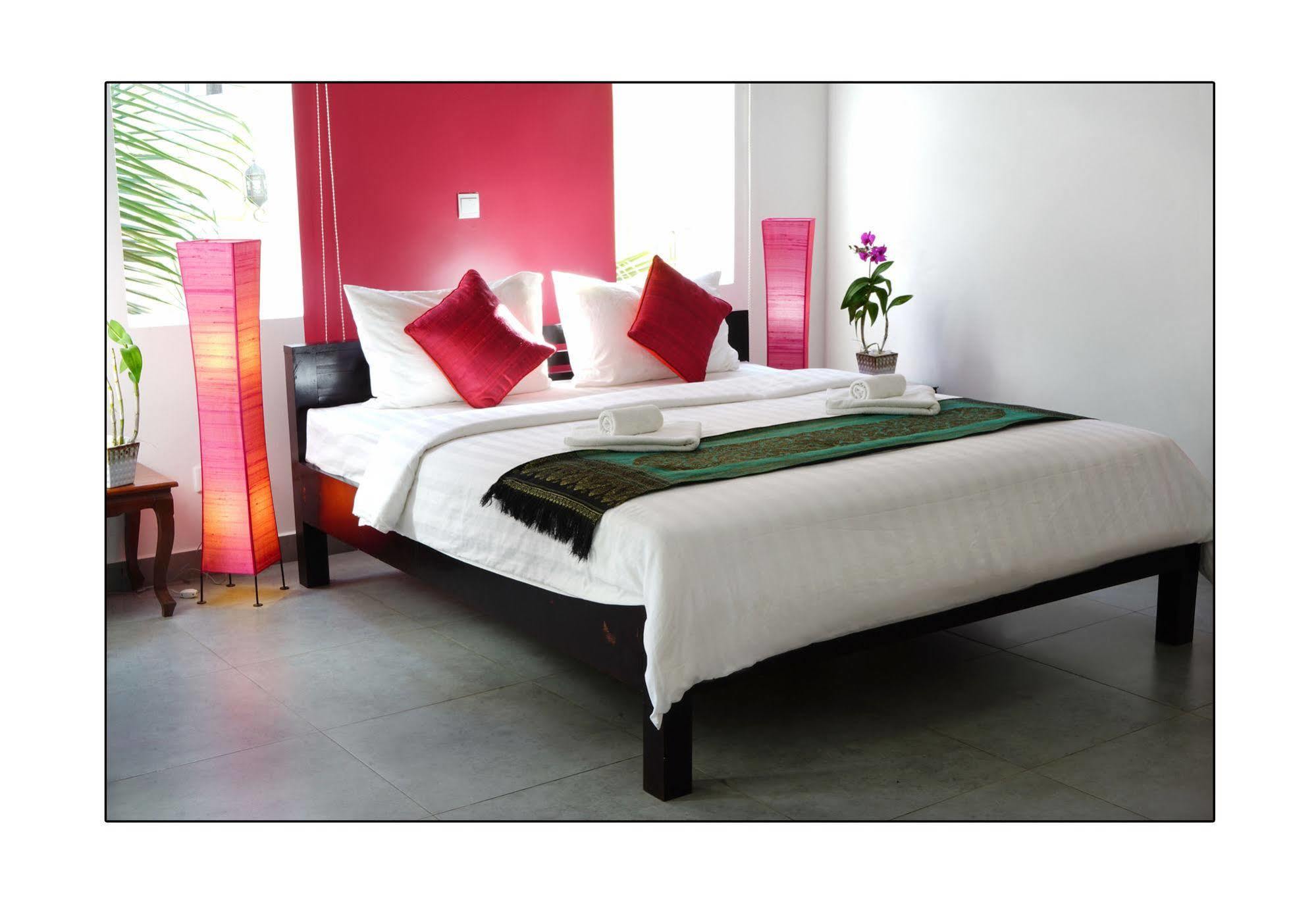 Hotel Paris Angkor Boutique Ciudad de Siem Riep Exterior foto